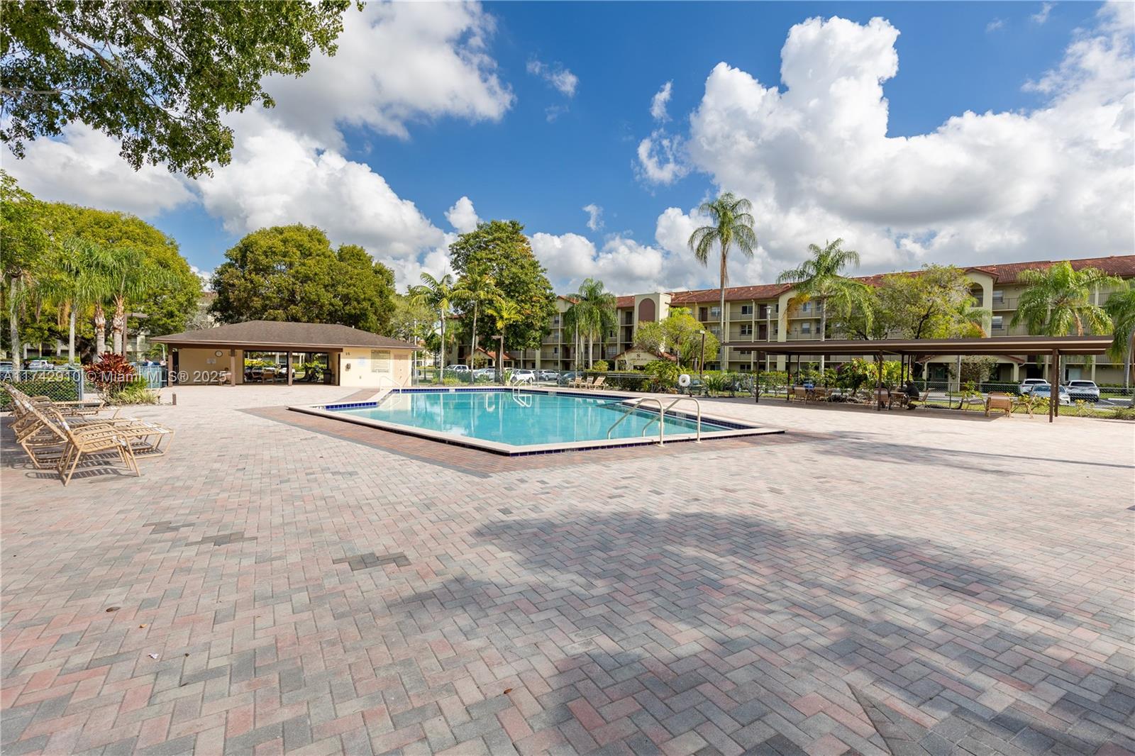 IVANHOE EAST AT CENTURY V - Residential