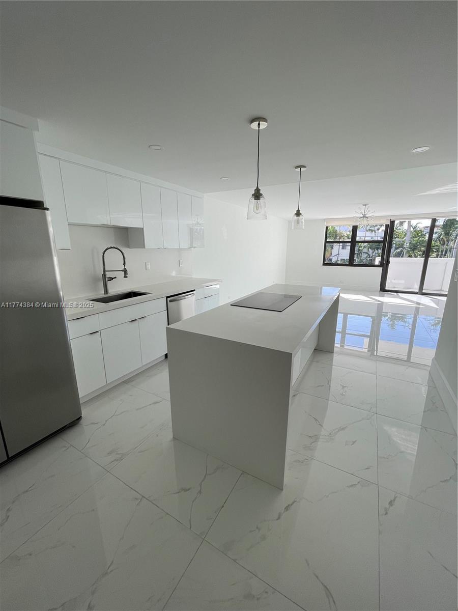 Rental Property at 10101 E Bay Harbor Dr 201, Bay Harbor Islands, Miami-Dade County, Florida - Bedrooms: 1 
Bathrooms: 3.5  - $2,800 MO.