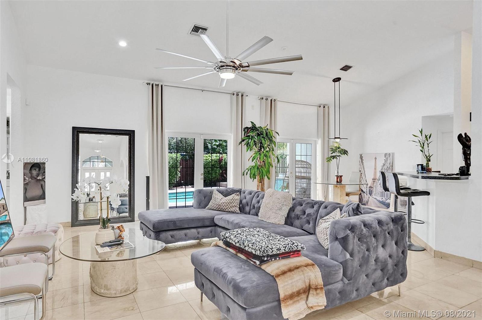 BOULEVARD FOREST - Residential Lease