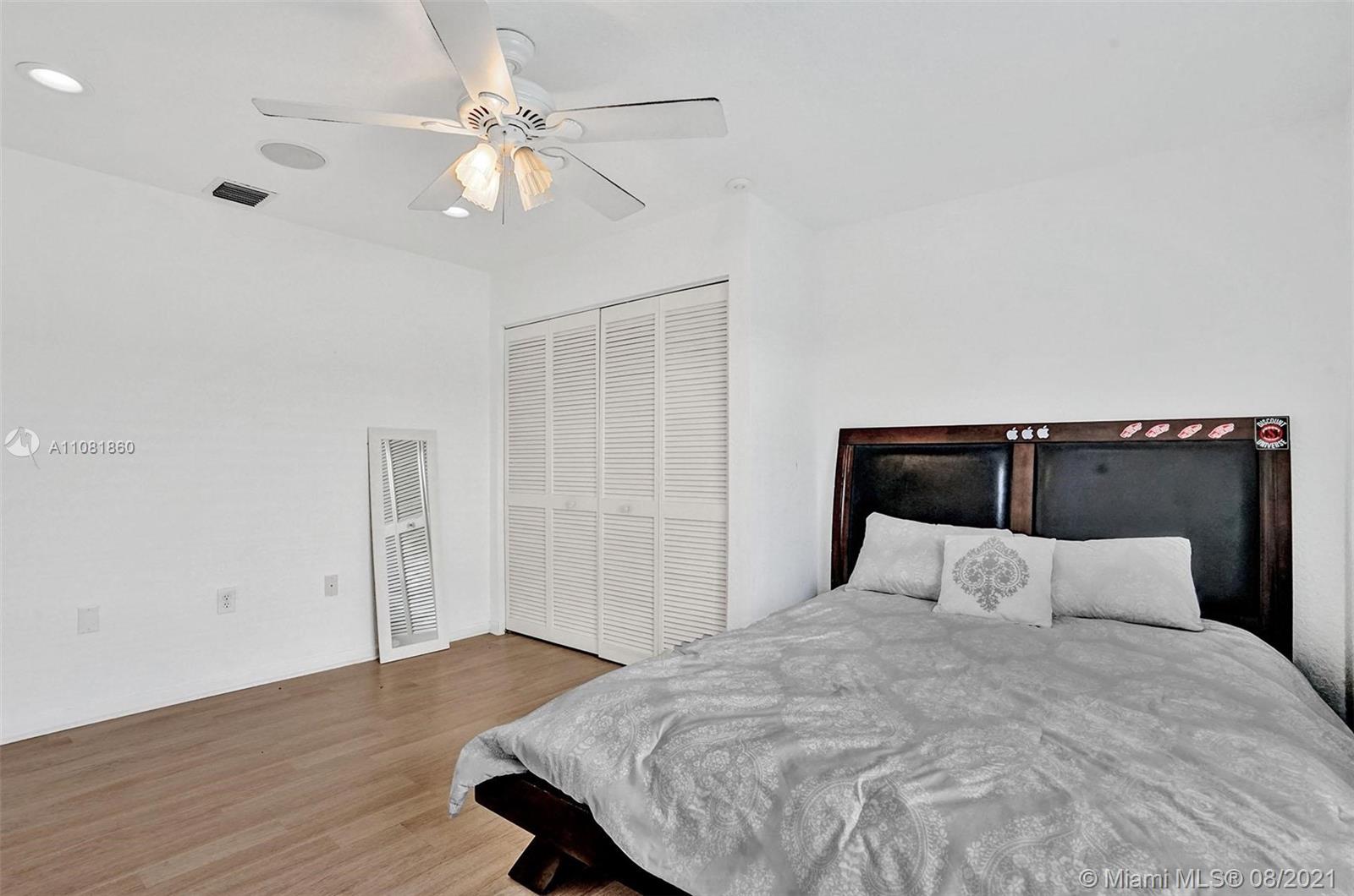 BOULEVARD FOREST - Residential Lease