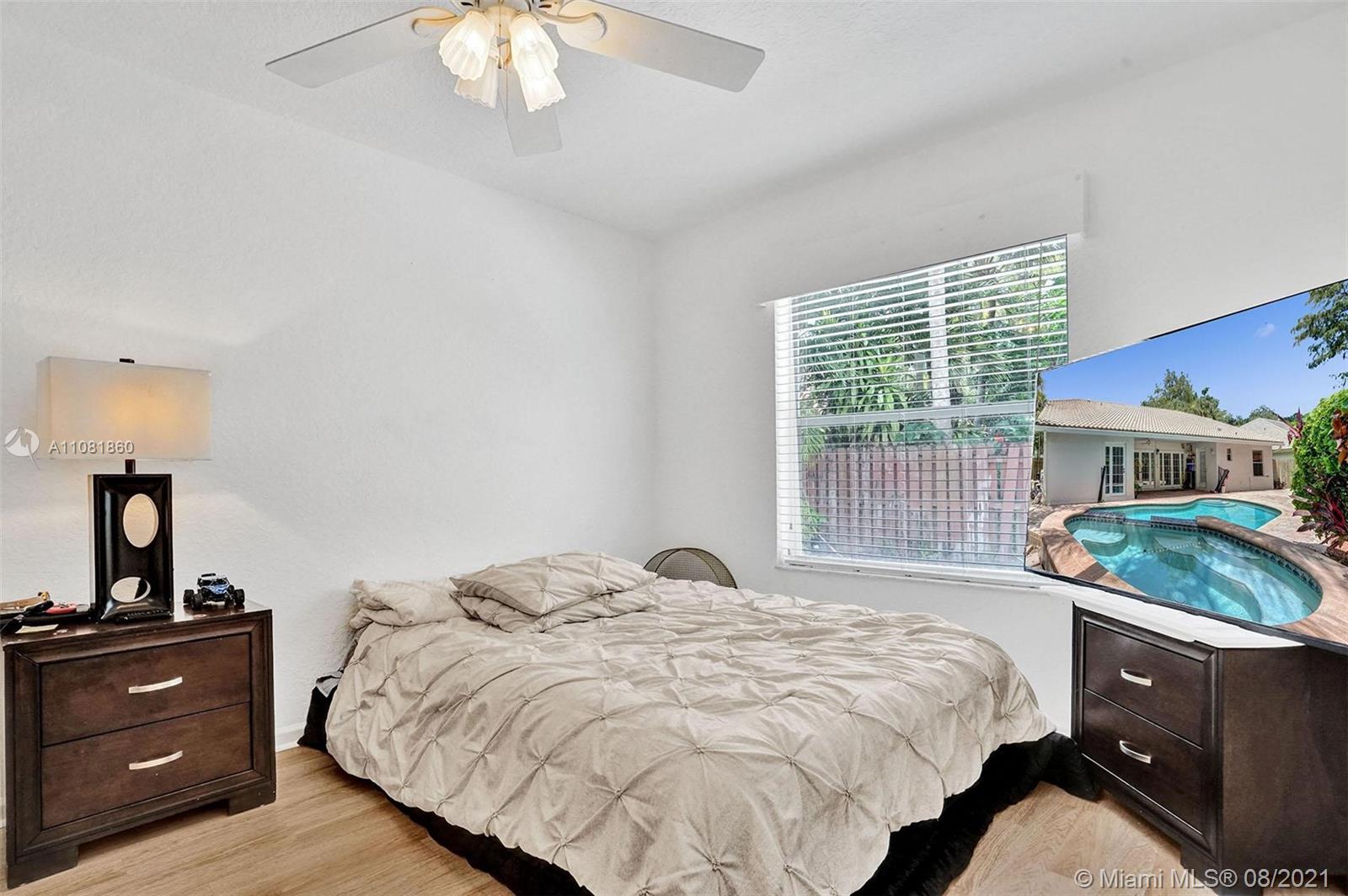 BOULEVARD FOREST - Residential Lease