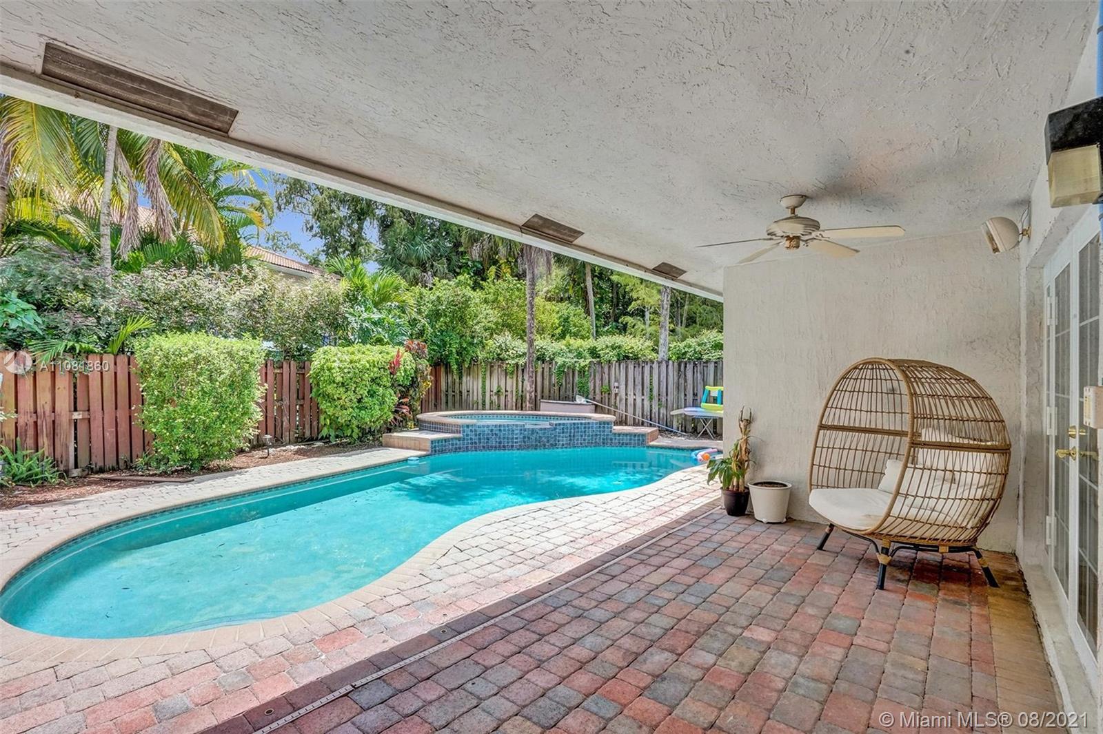 BOULEVARD FOREST - Residential Lease