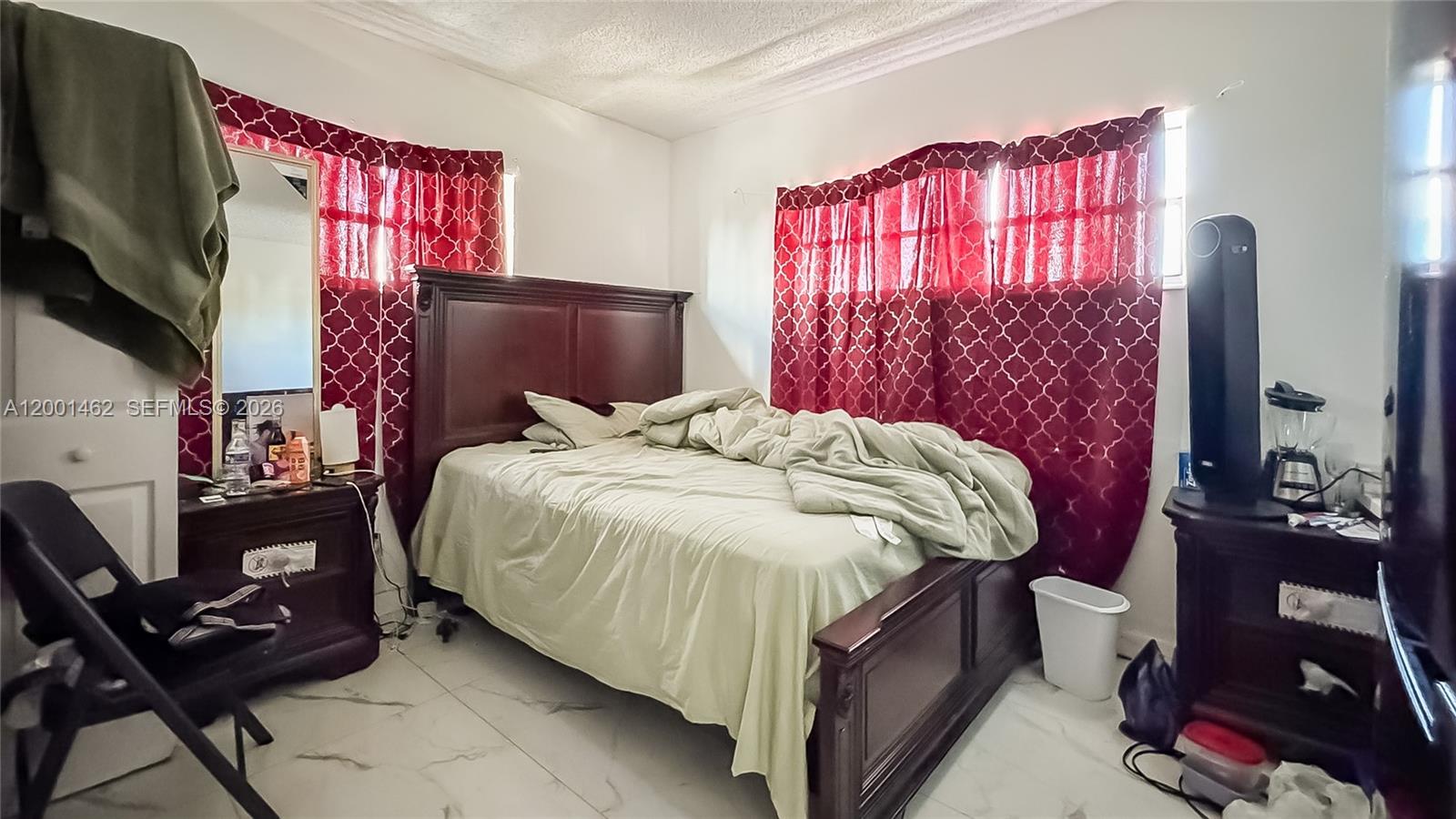 SOMMERSET CONDOMINIUMS - Residential