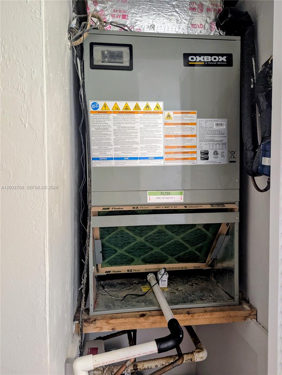 CYPRESS VILLAGE CONDO - Residential Lease