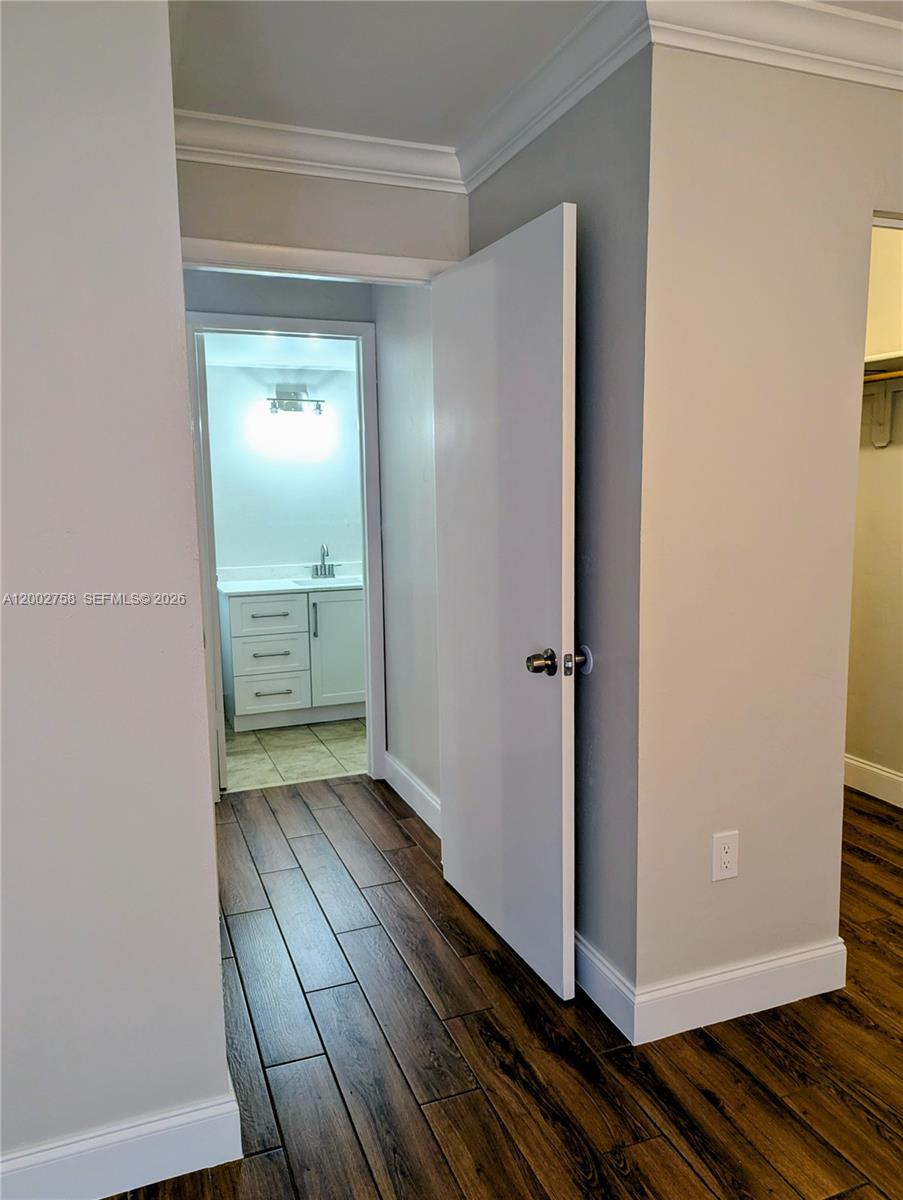 CYPRESS VILLAGE CONDO - Residential Lease