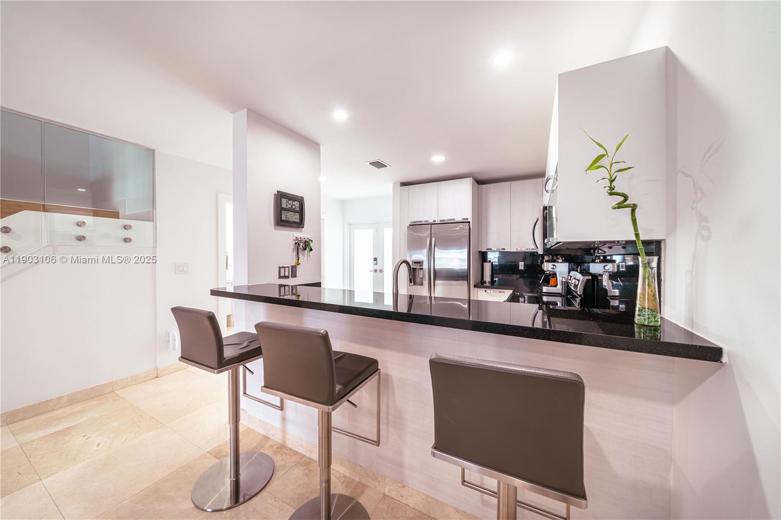 OYSTER COVE TOWNHOUSES - Residential