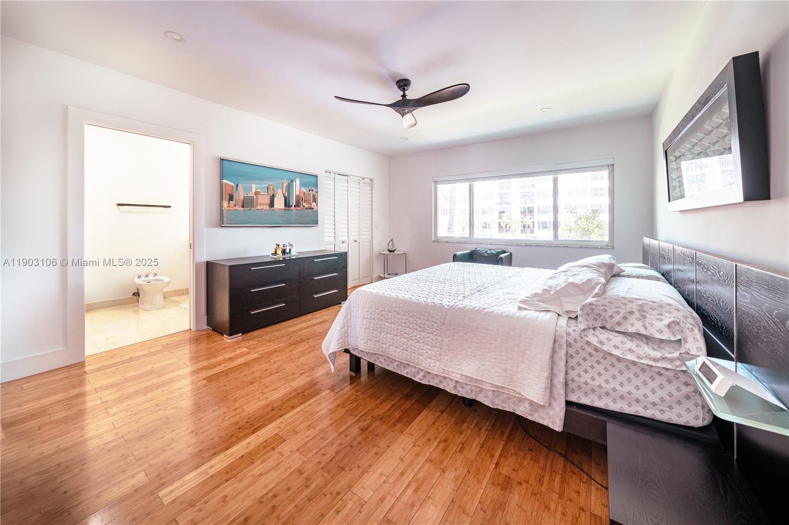 OYSTER COVE TOWNHOUSES - Residential