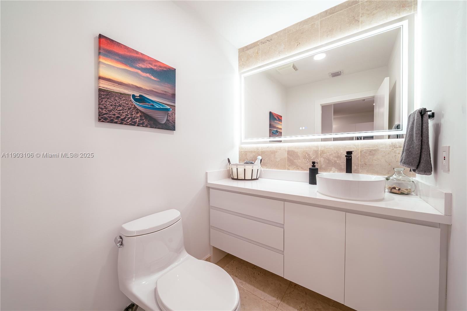 OYSTER COVE TOWNHOUSES - Residential