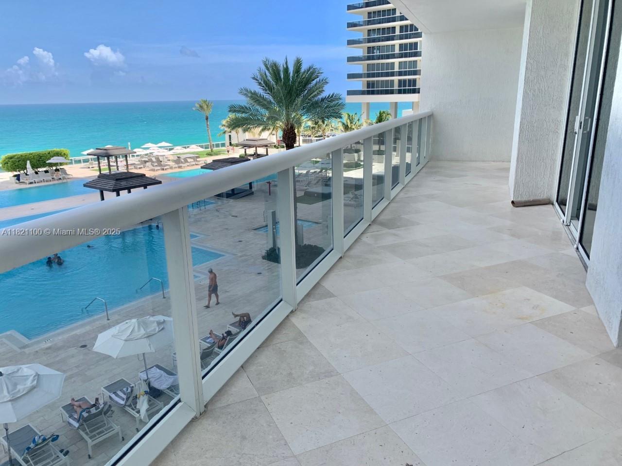 1800 S Ocean Dr 902