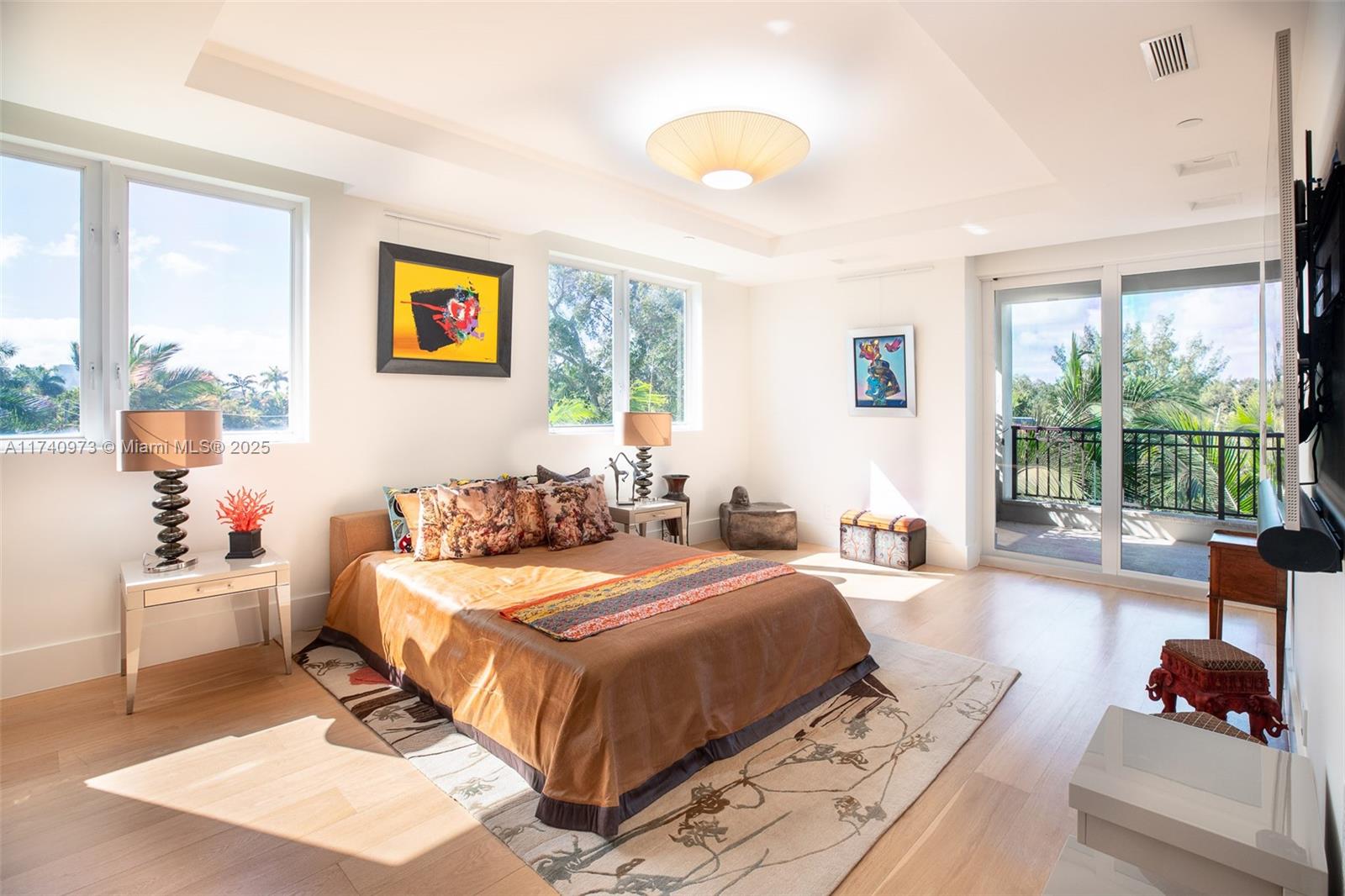 RESIDENCES AT VIZCAYA CON - Residential