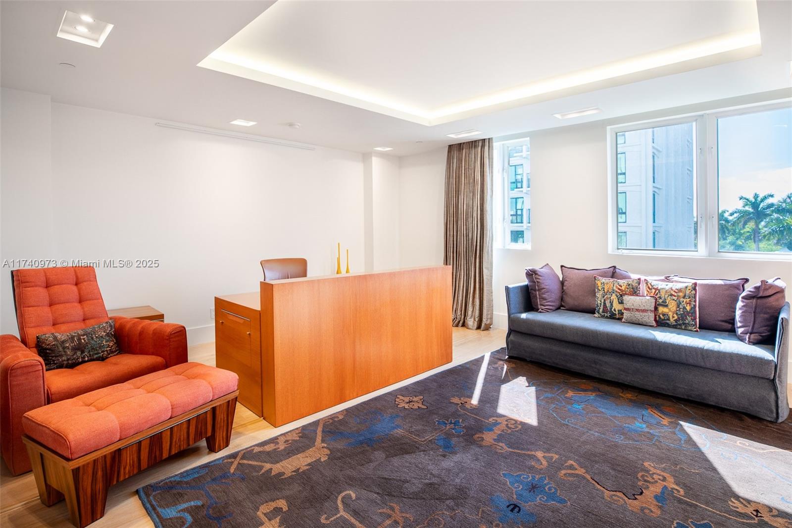 RESIDENCES AT VIZCAYA CON - Residential