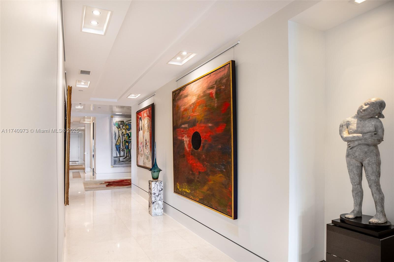 RESIDENCES AT VIZCAYA CON - Residential