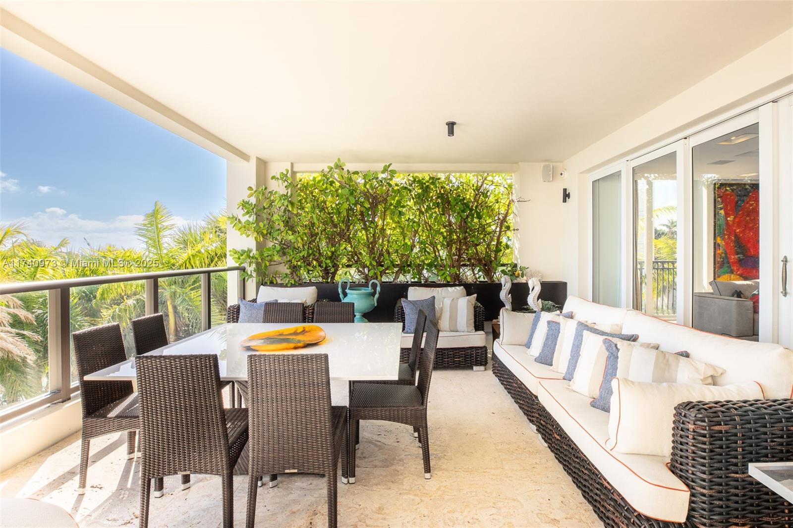 RESIDENCES AT VIZCAYA CON - Residential
