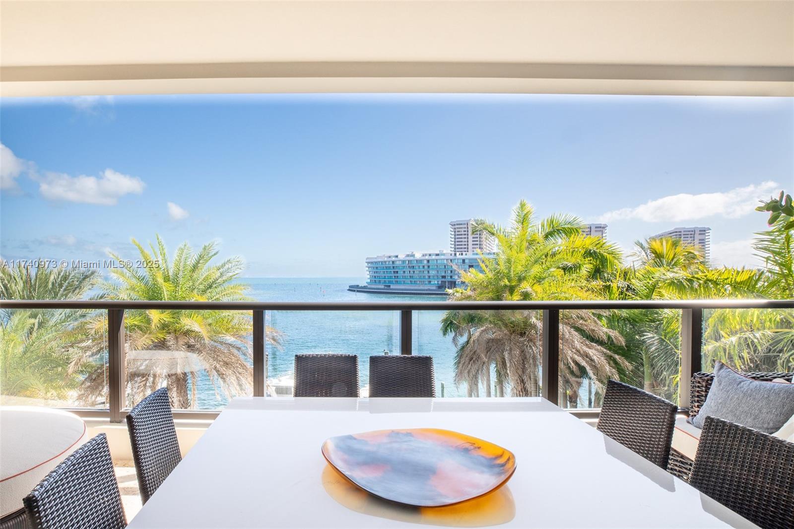 RESIDENCES AT VIZCAYA CON - Residential