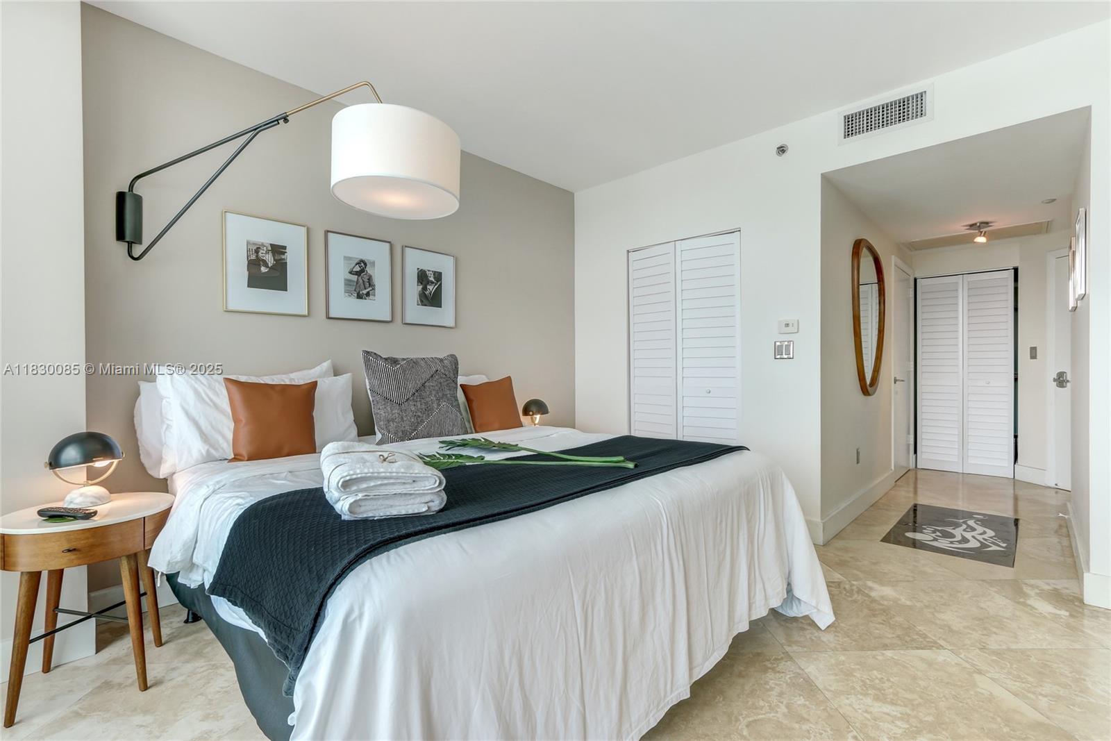 2889 Mcfarlane Rd 1011