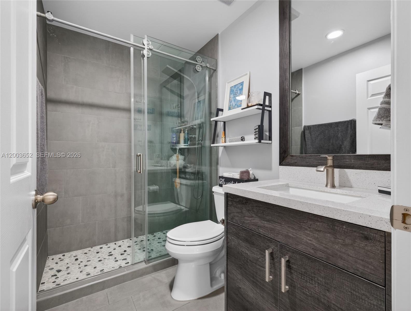 COUNTRY ISLES - Residential