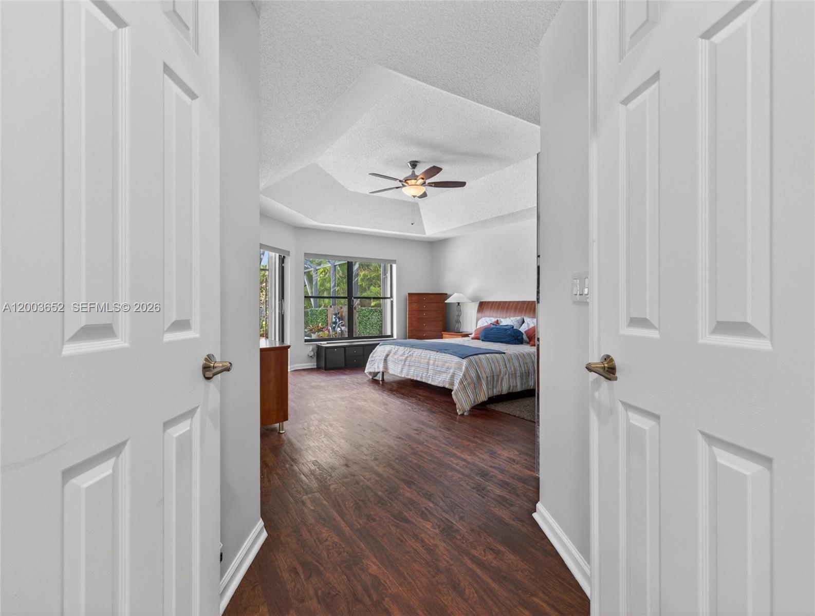 COUNTRY ISLES - Residential