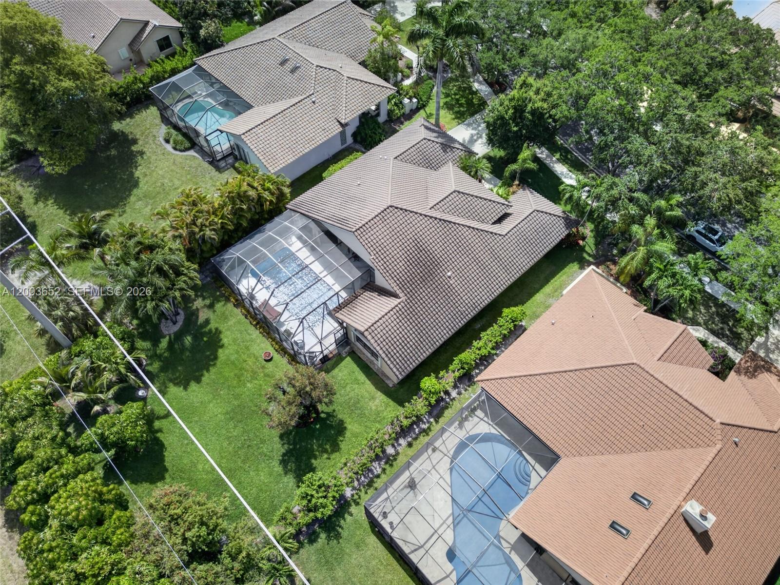 COUNTRY ISLES - Residential