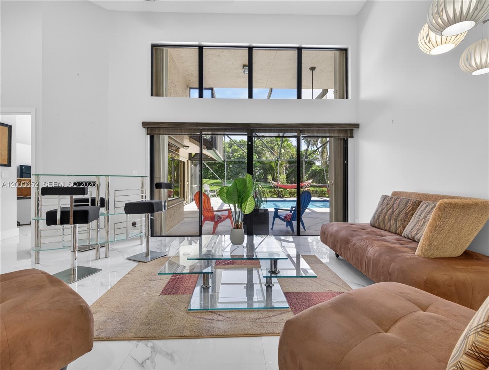 COUNTRY ISLES - Residential