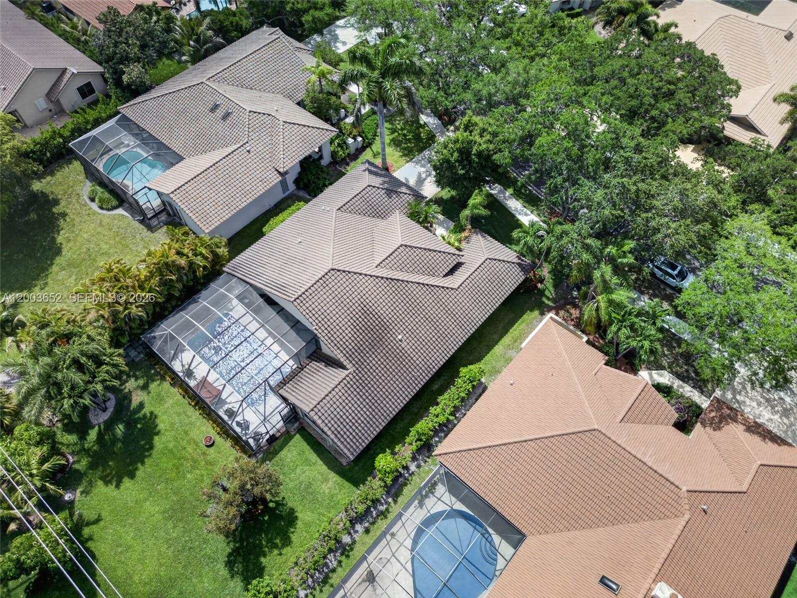 COUNTRY ISLES - Residential