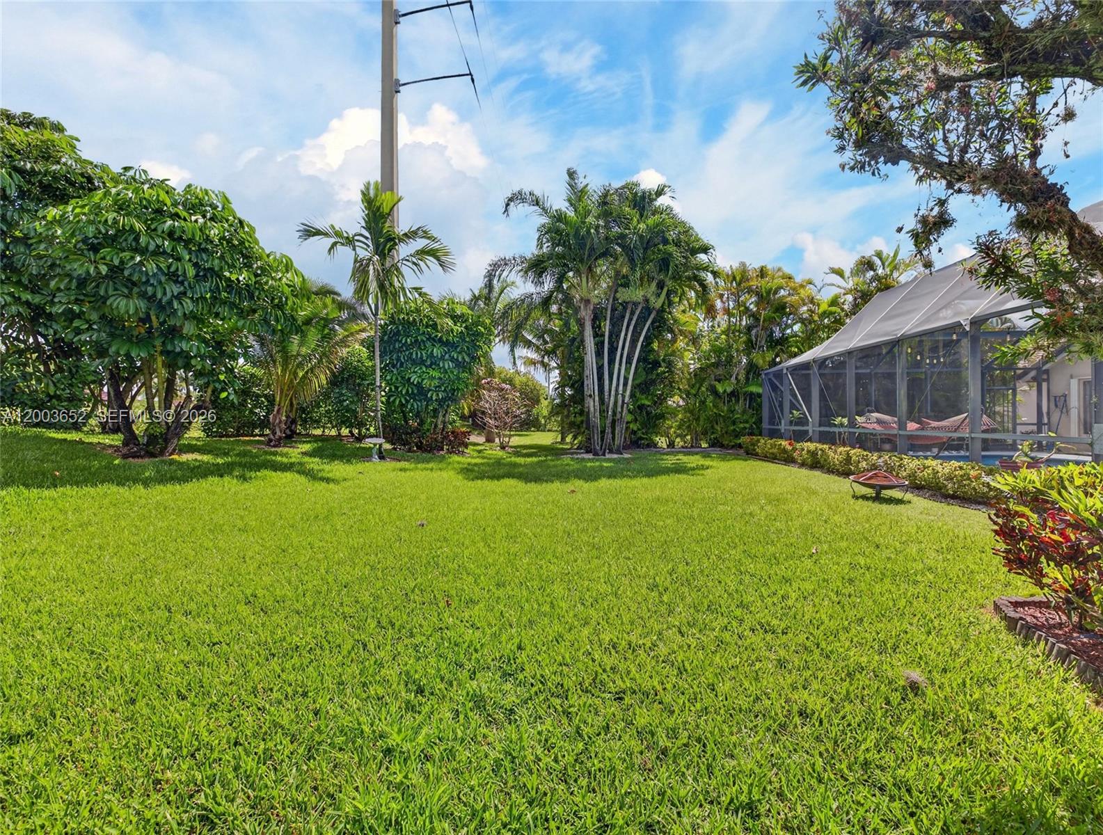 COUNTRY ISLES - Residential