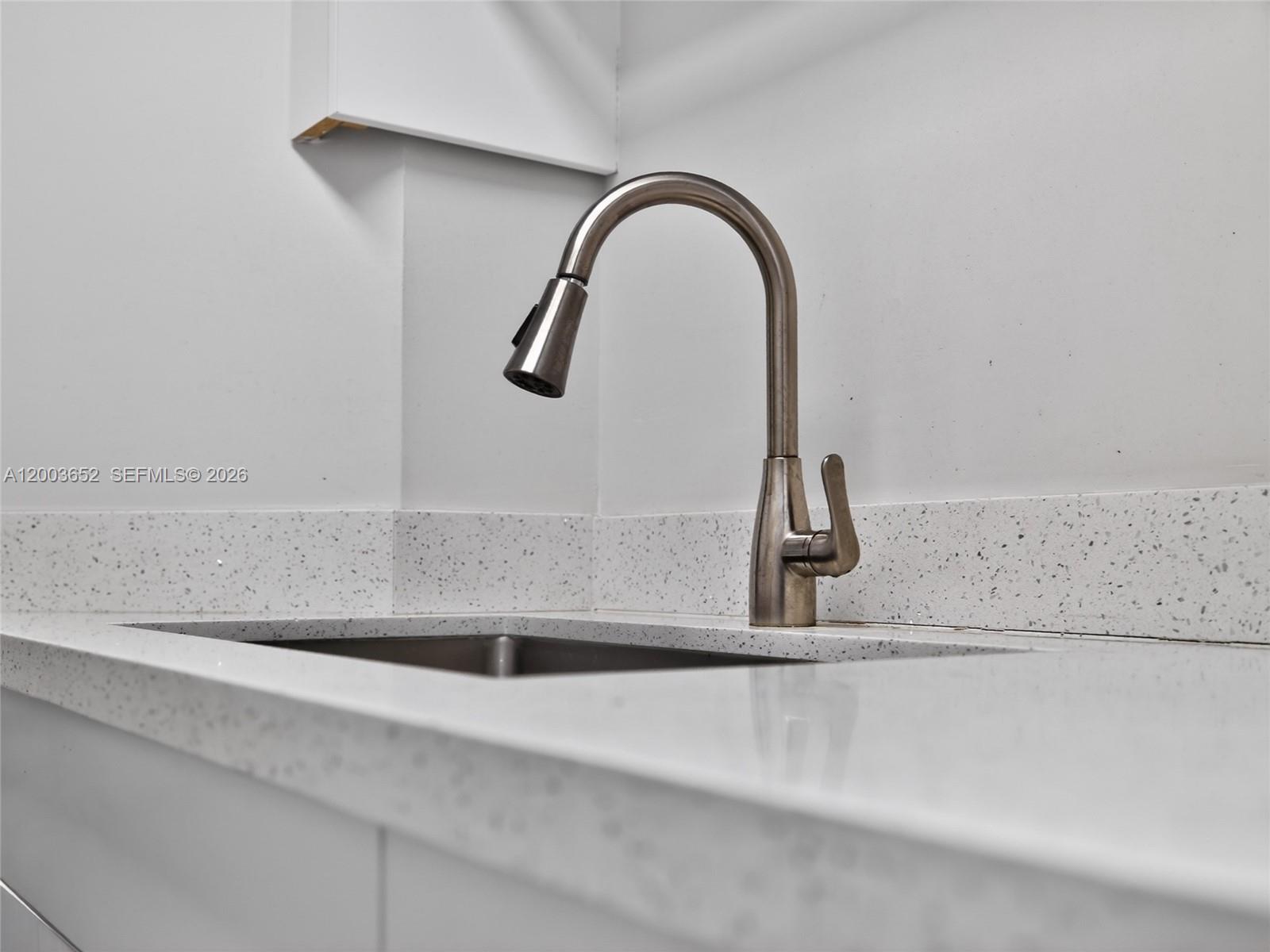 COUNTRY ISLES - Residential