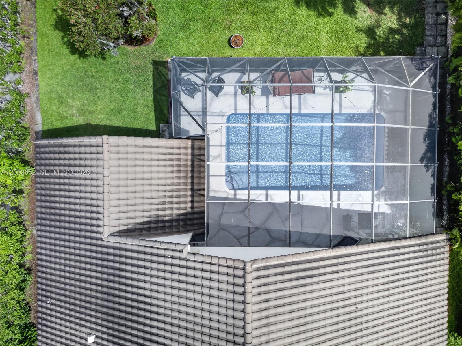 COUNTRY ISLES - Residential