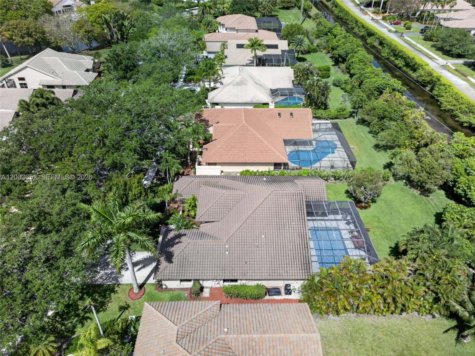 COUNTRY ISLES - Residential