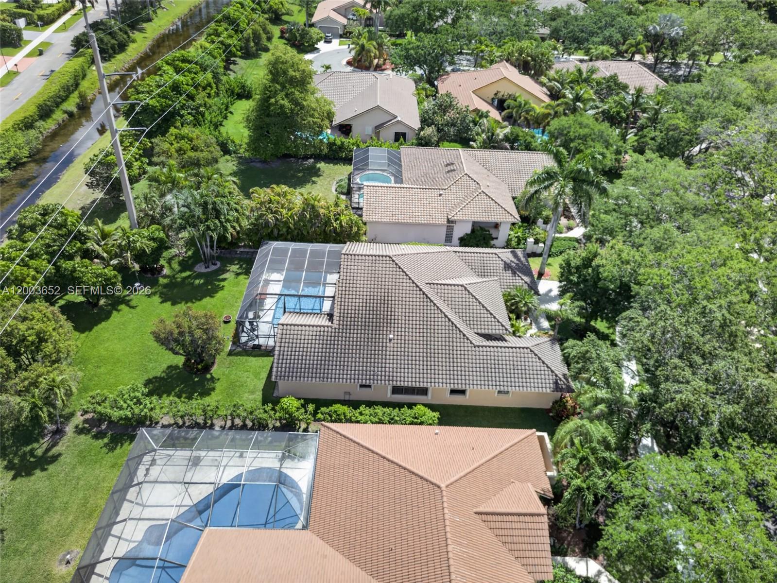 COUNTRY ISLES - Residential