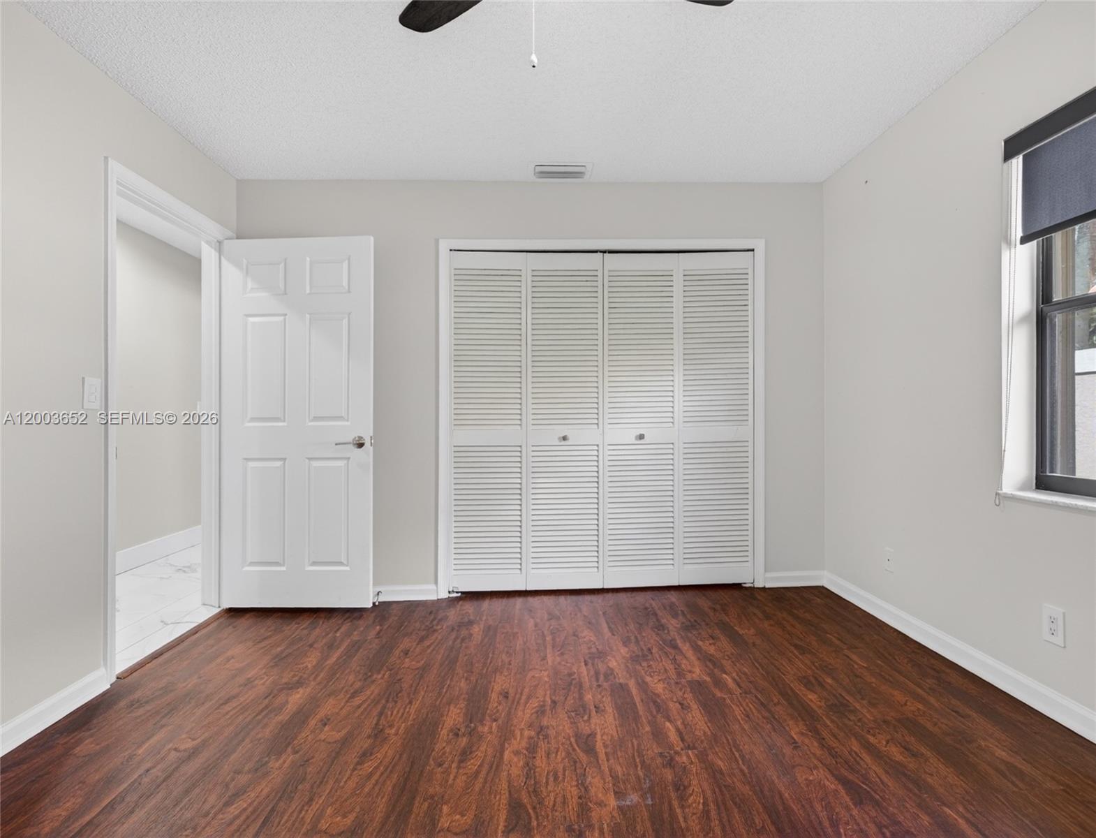 COUNTRY ISLES - Residential