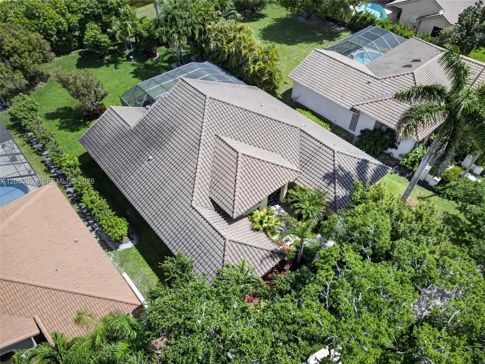 COUNTRY ISLES - Residential