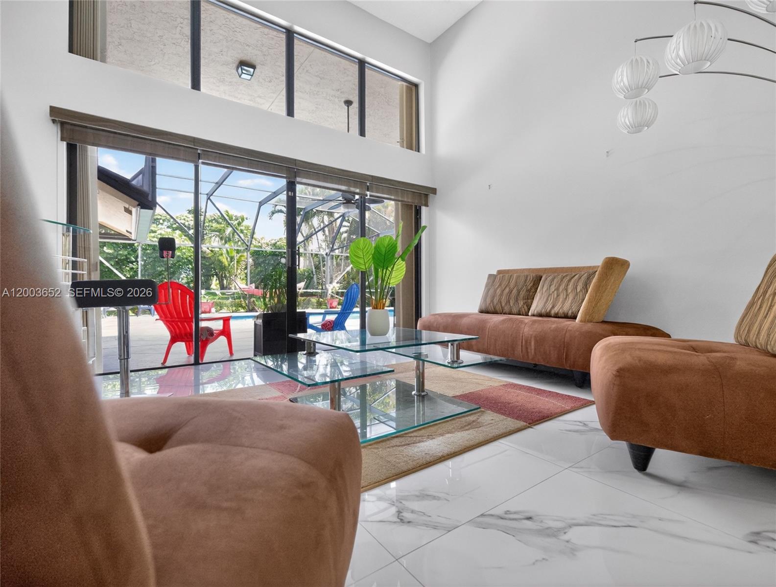 COUNTRY ISLES - Residential