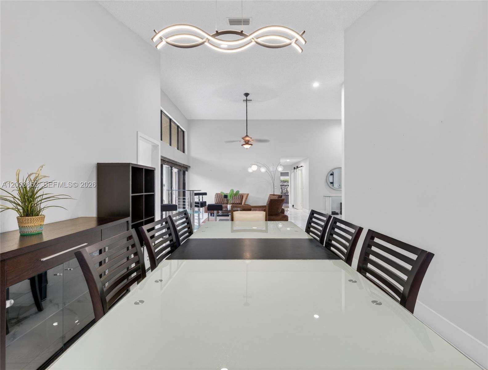 COUNTRY ISLES - Residential