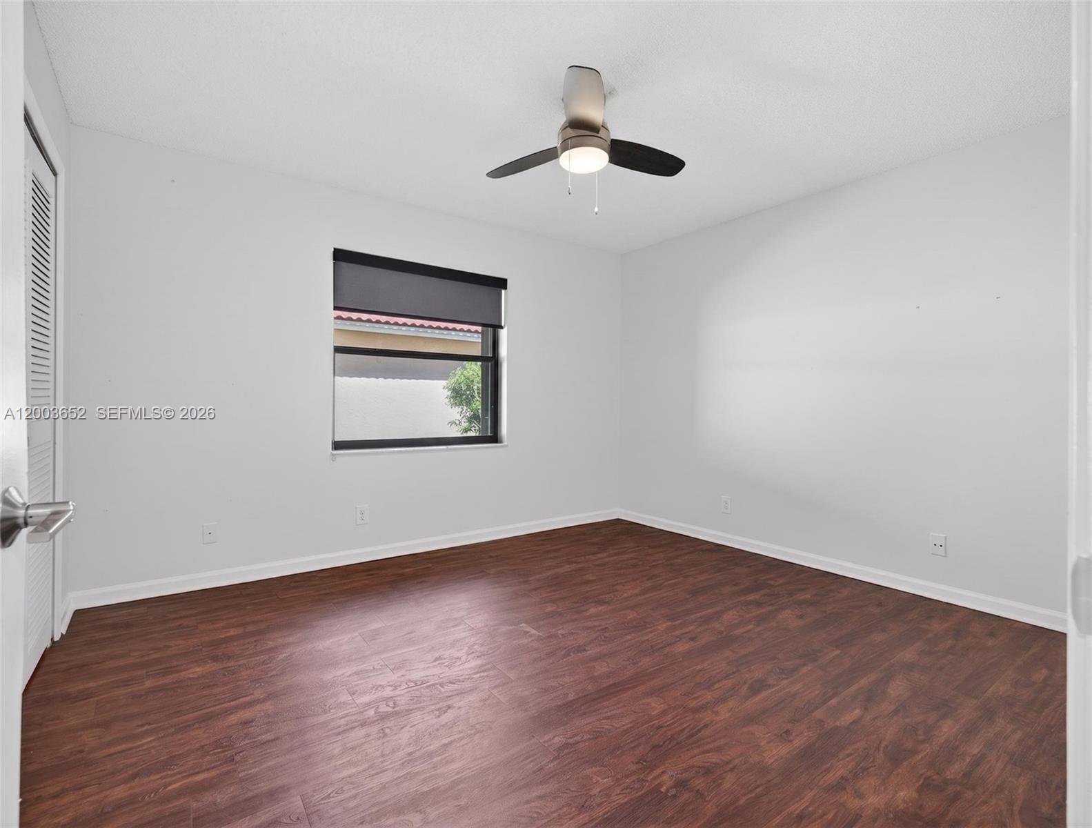 COUNTRY ISLES - Residential