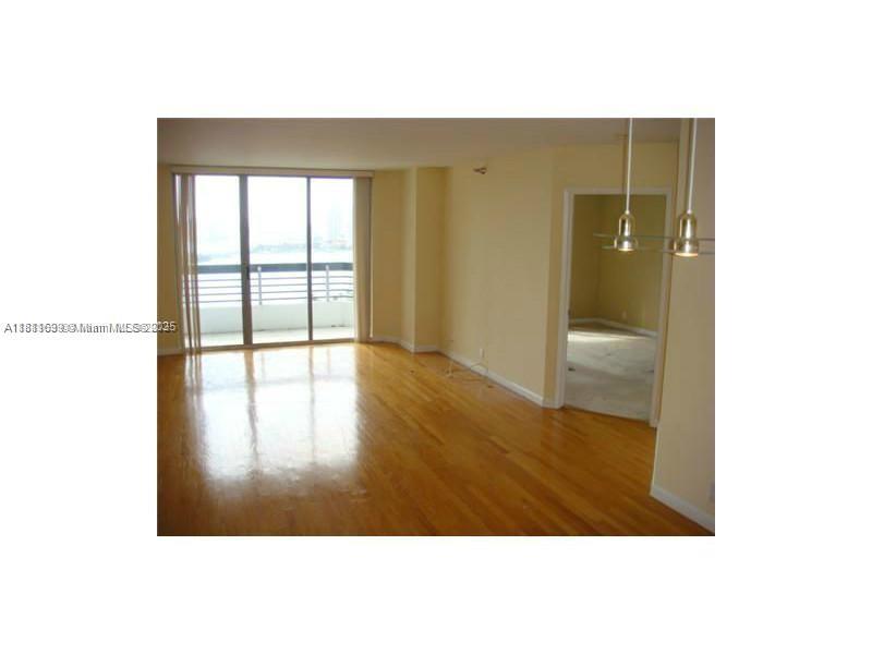 MYSTIC POINTE TOWER 600 C - Residential