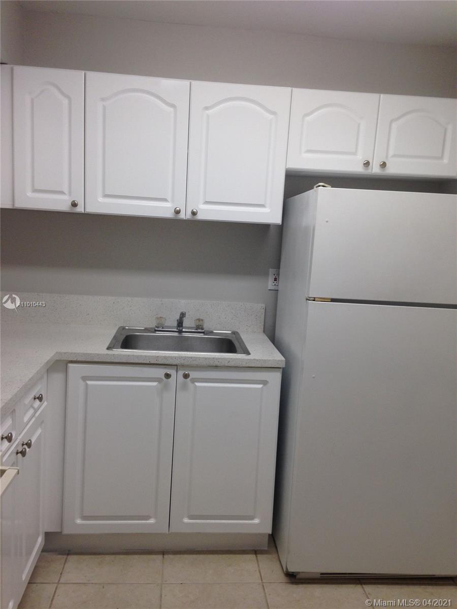 Sunset Palms East Condo - Residential Lease