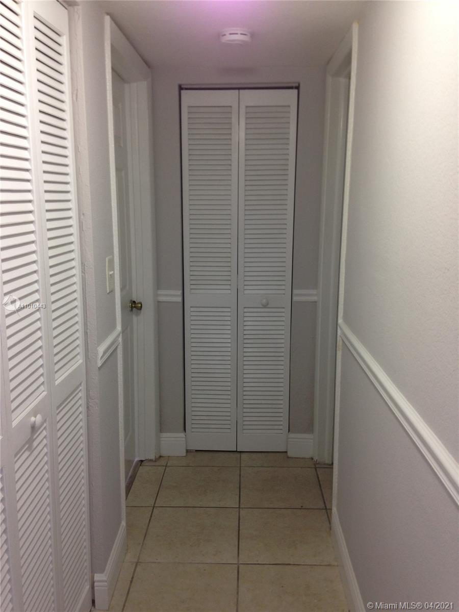 Sunset Palms East Condo - Residential Lease