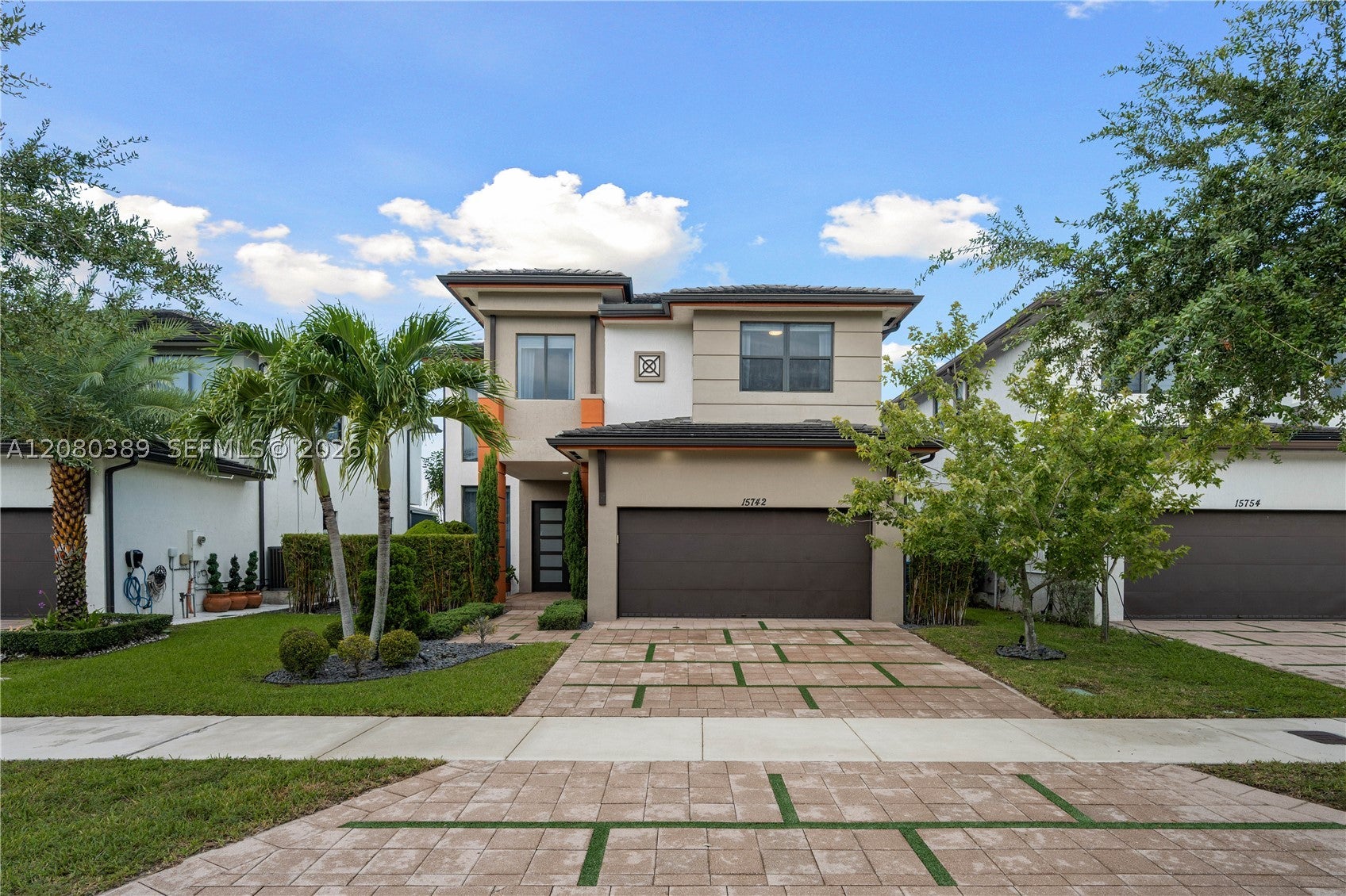 15742 NW 88th Ave