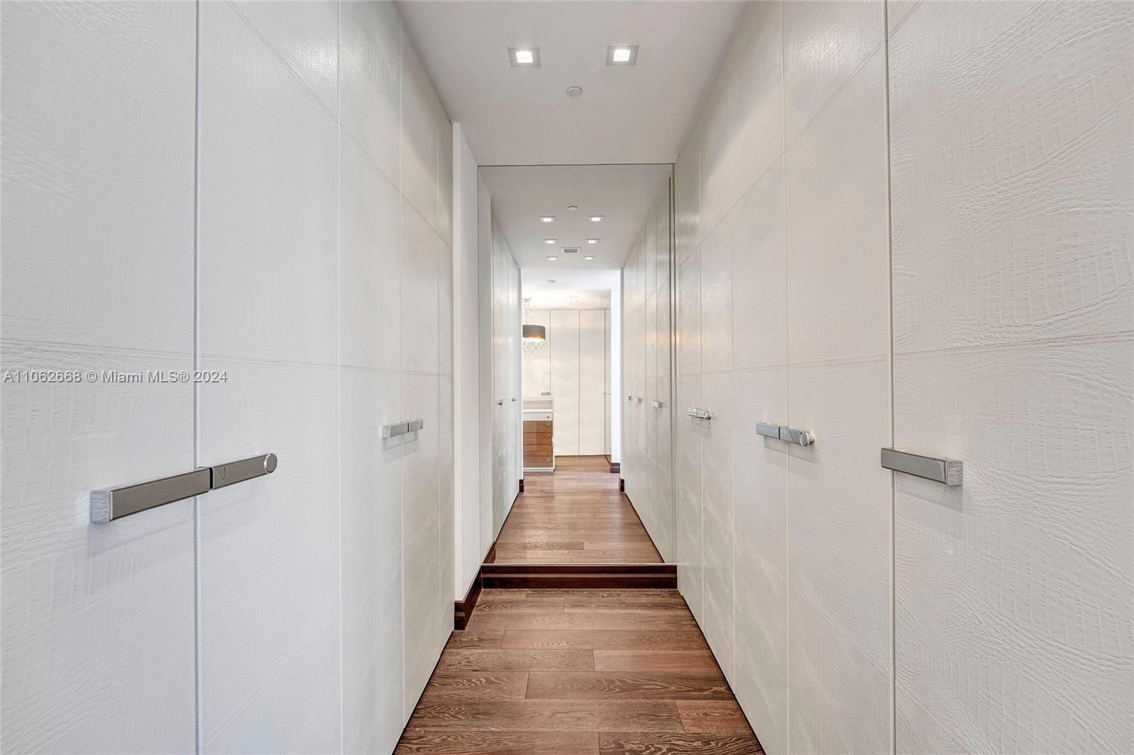 17749 COLLINS AVENUE COND - Residential