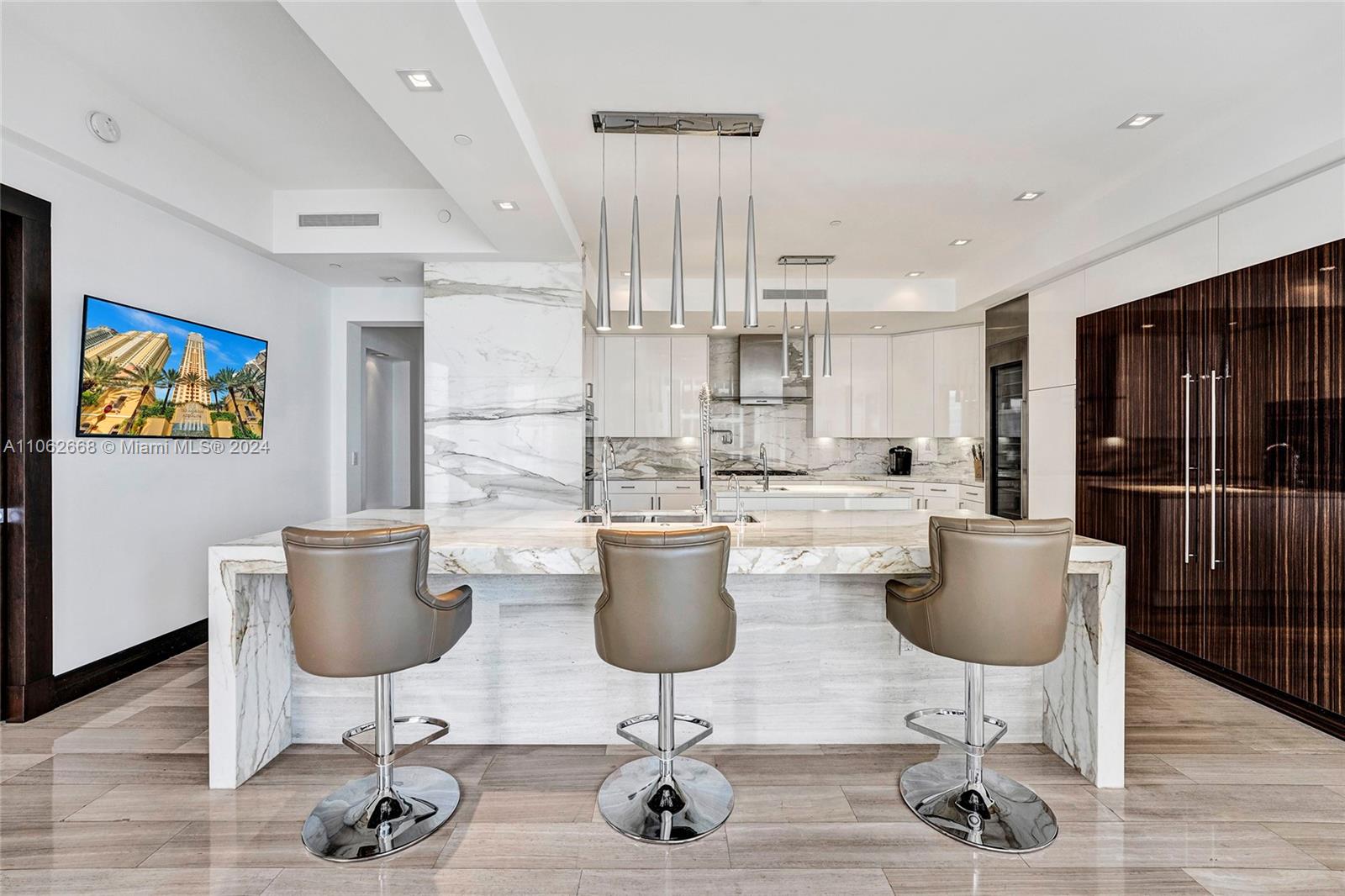 17749 COLLINS AVENUE COND - Residential