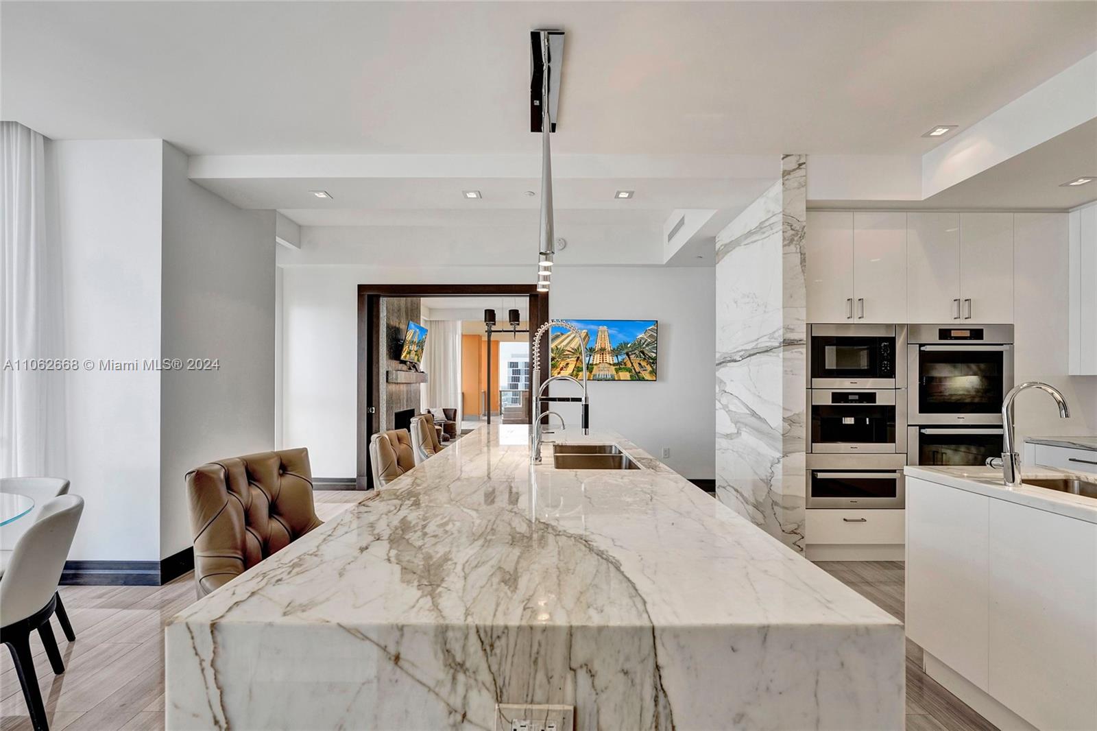 17749 COLLINS AVENUE COND - Residential