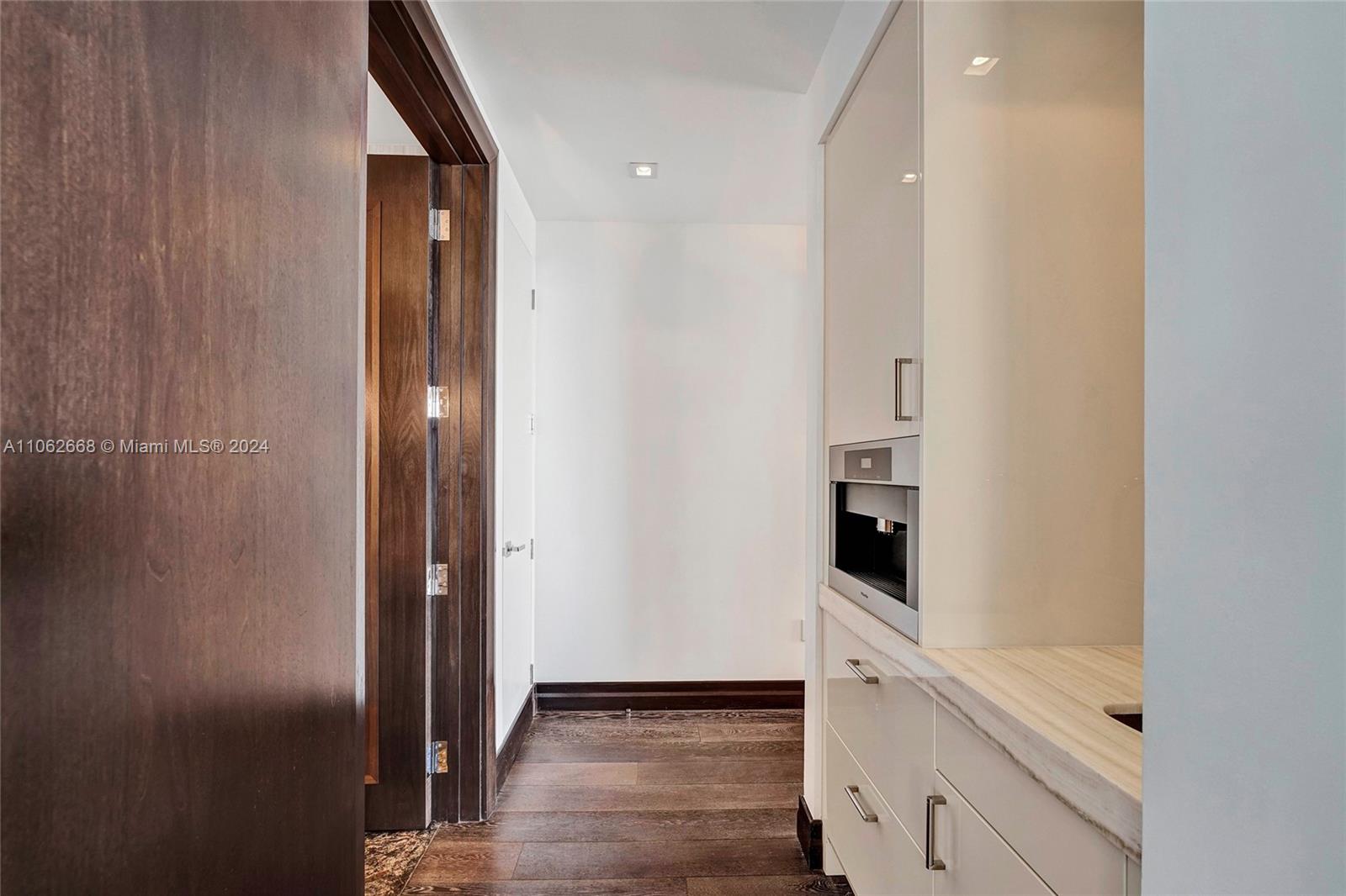 17749 COLLINS AVENUE COND - Residential