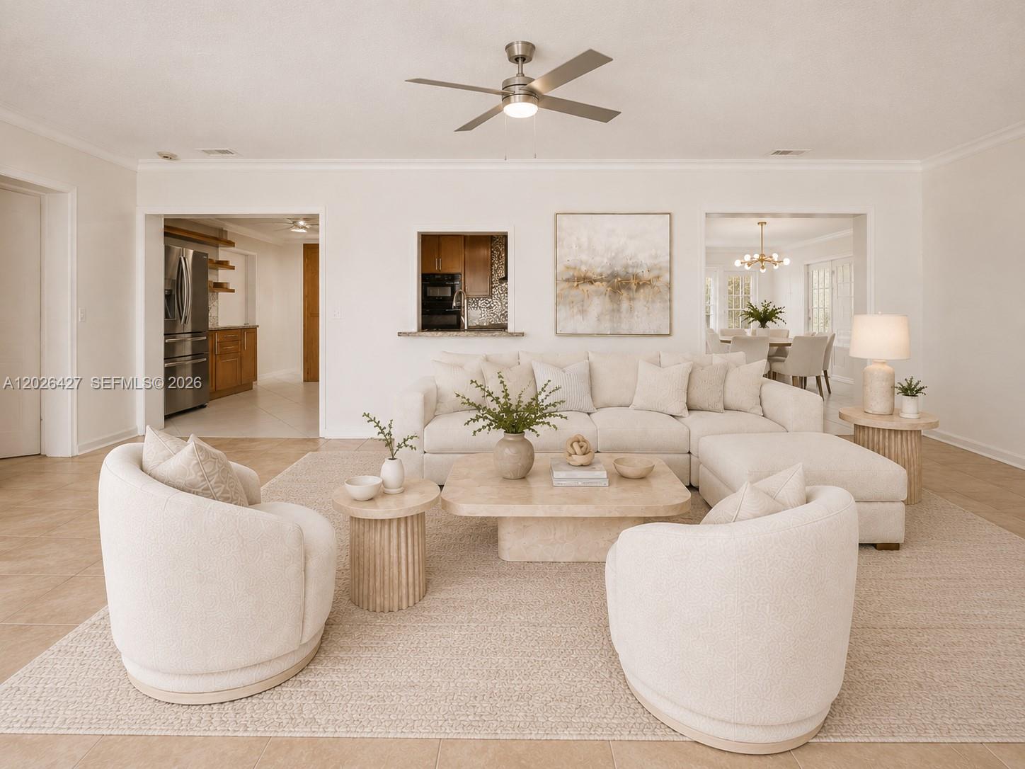 HOLLYWOOD HILLS - Residential