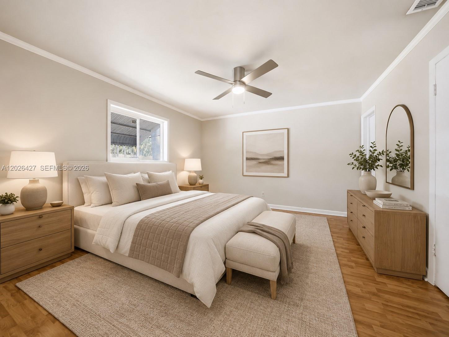 HOLLYWOOD HILLS - Residential