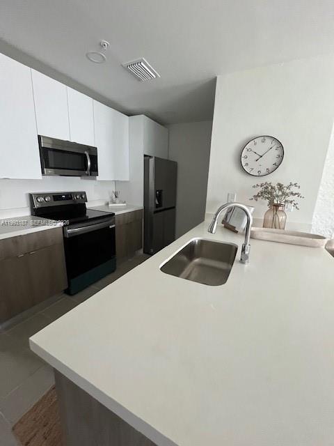 HOLLYWOOD LITTLE RANCHES - Residential Lease