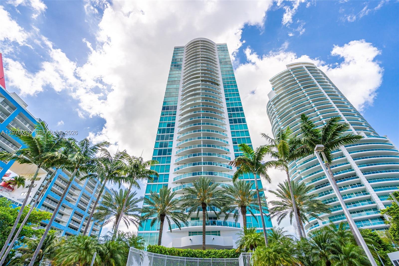 SKYLINE ON BRICKELL CONDO - Residential