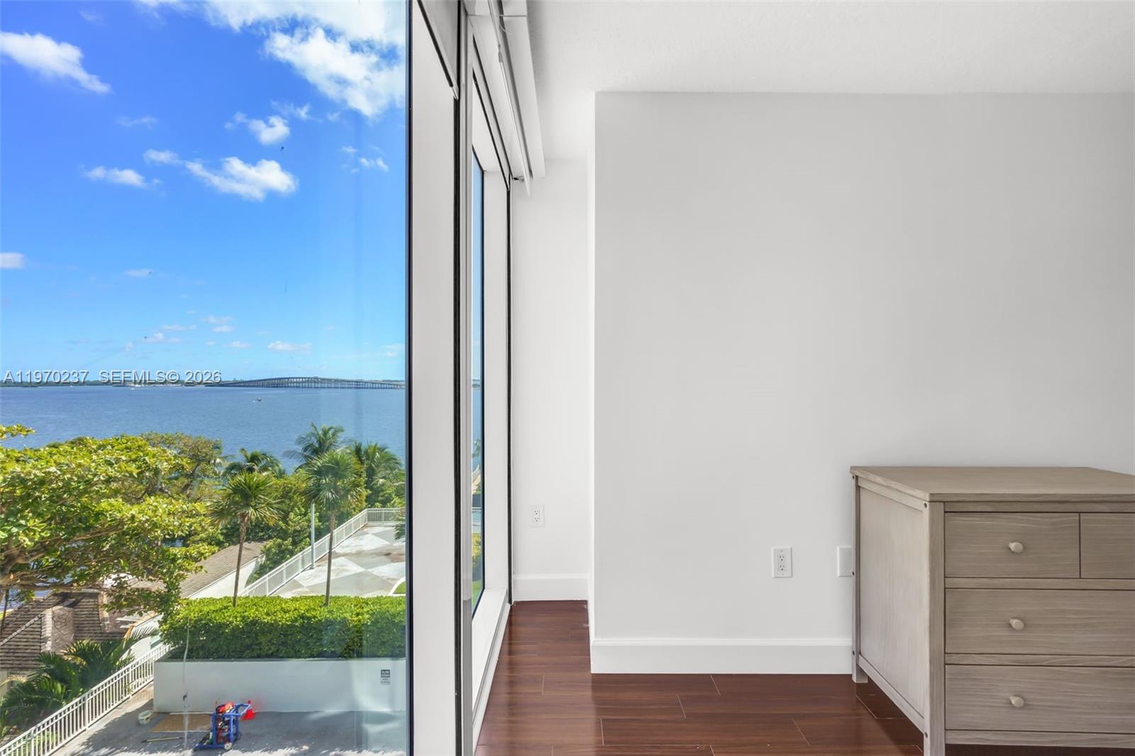 SKYLINE ON BRICKELL CONDO - Residential