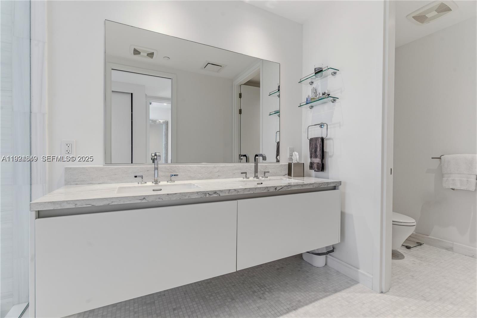 ESCOTTONIA PARK - Residential