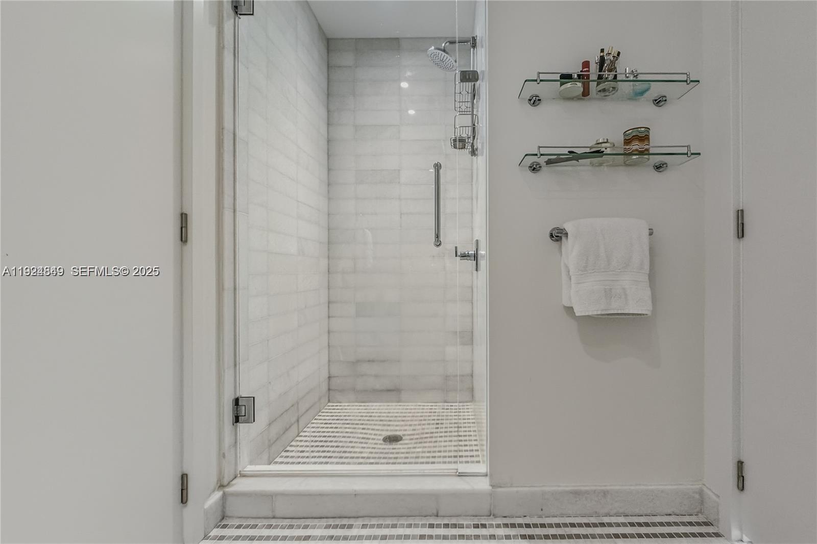 ESCOTTONIA PARK - Residential