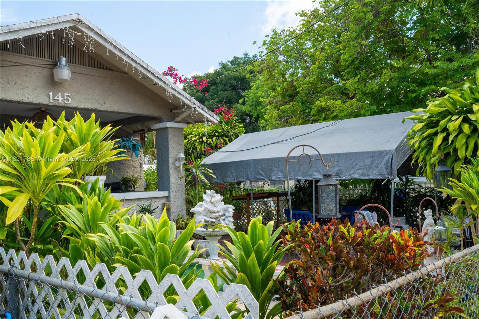 PRICES ADDN TO ST JAMES P - Land